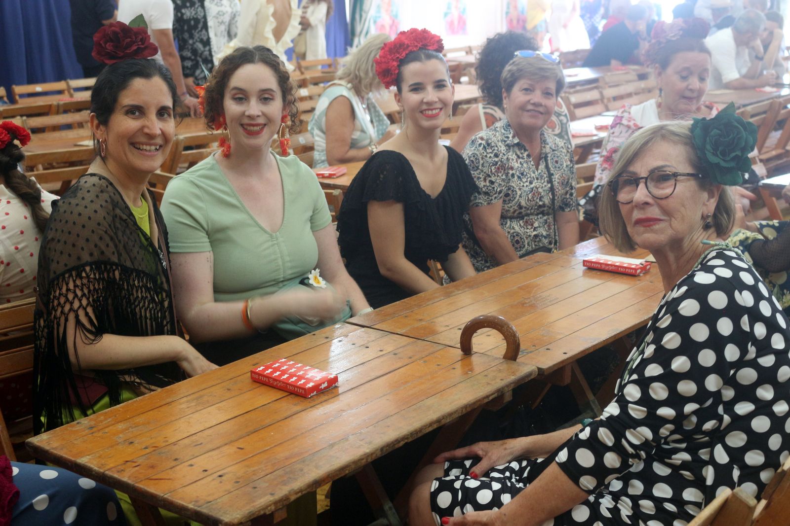 Búscate en las imágenes del viernes de Feria de Puerto Real