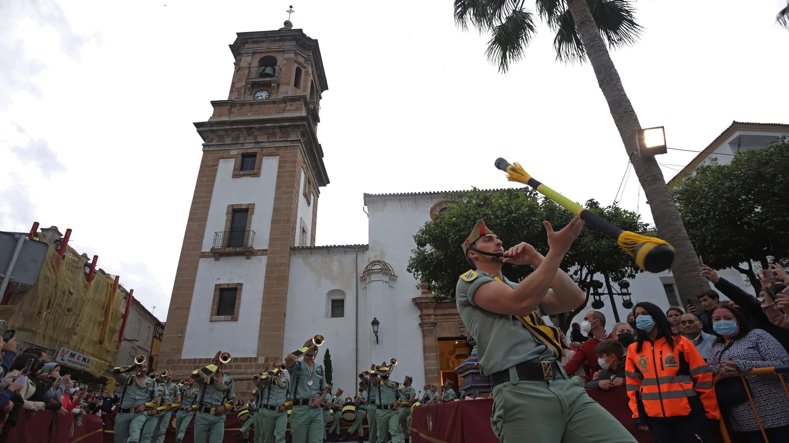 Fotos del Lunes Santo en Algeciras: La Columna y la Legión