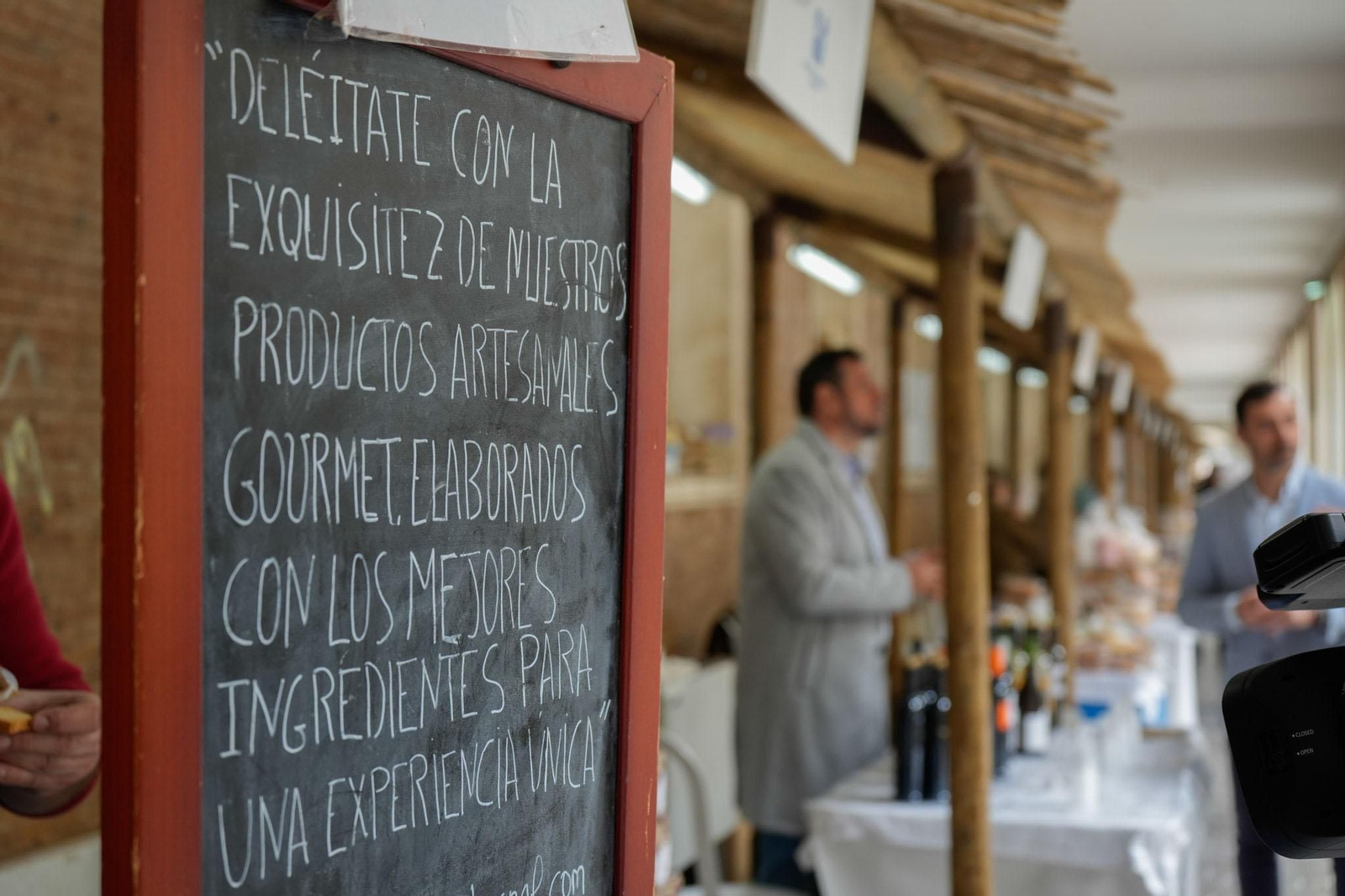 Imágenes del viernes 4 de abril en Huelva