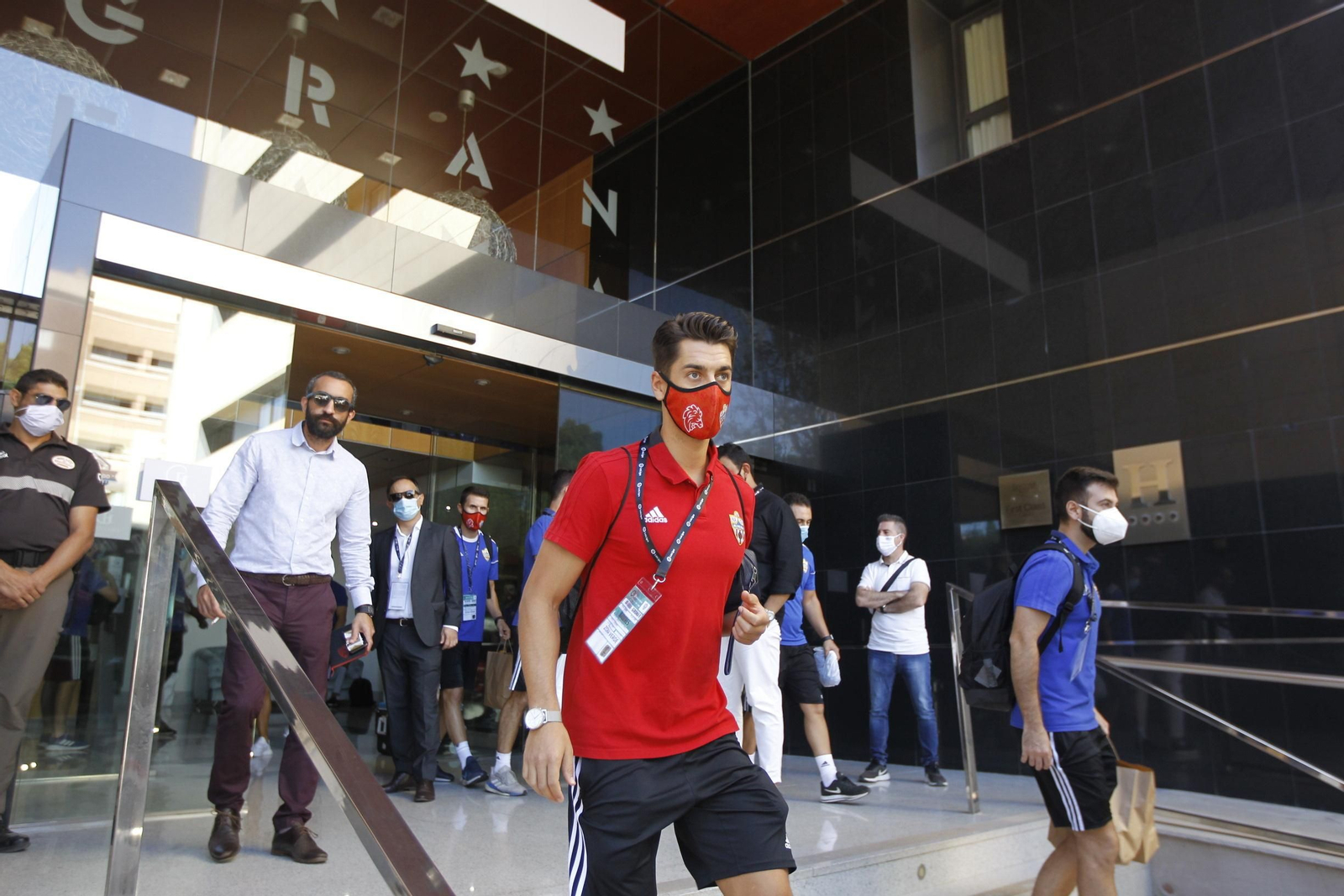 Fotogalería de la afición del Almería antes del partido ante el Girona