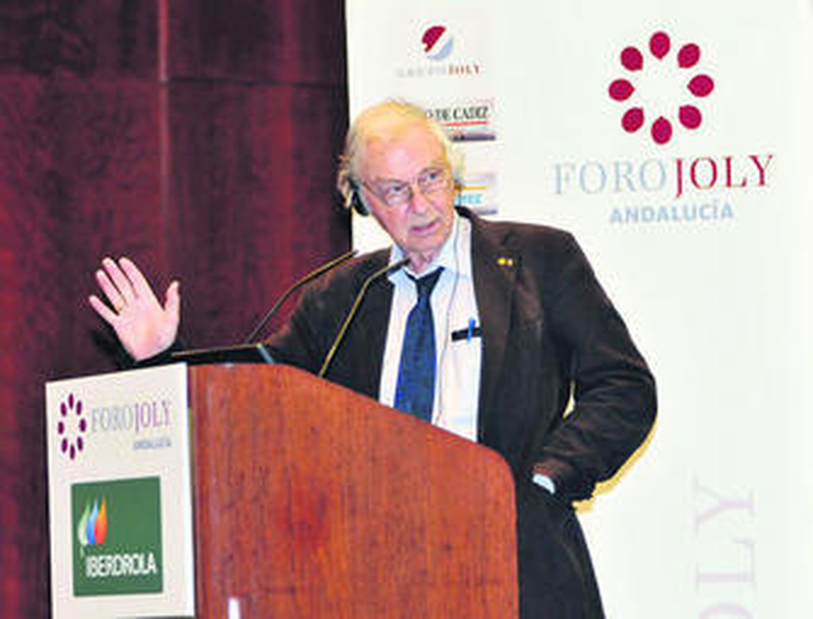 Robert Huber, un Nobel en el Foro Joly