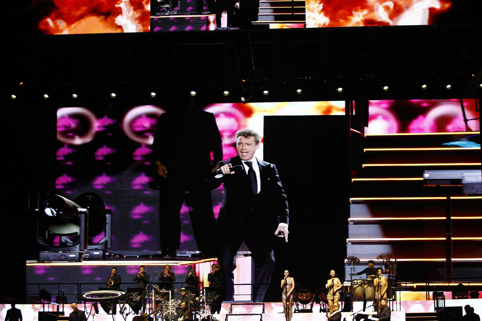 Luis Miguel encandila en su concierto de Roquetas de Mar, en imágenes