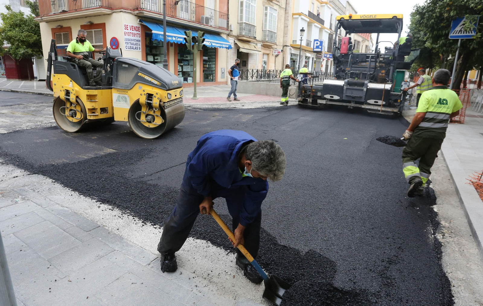 Asfaltado del eje Corredera-Esteve y obras de Calle Cerrón