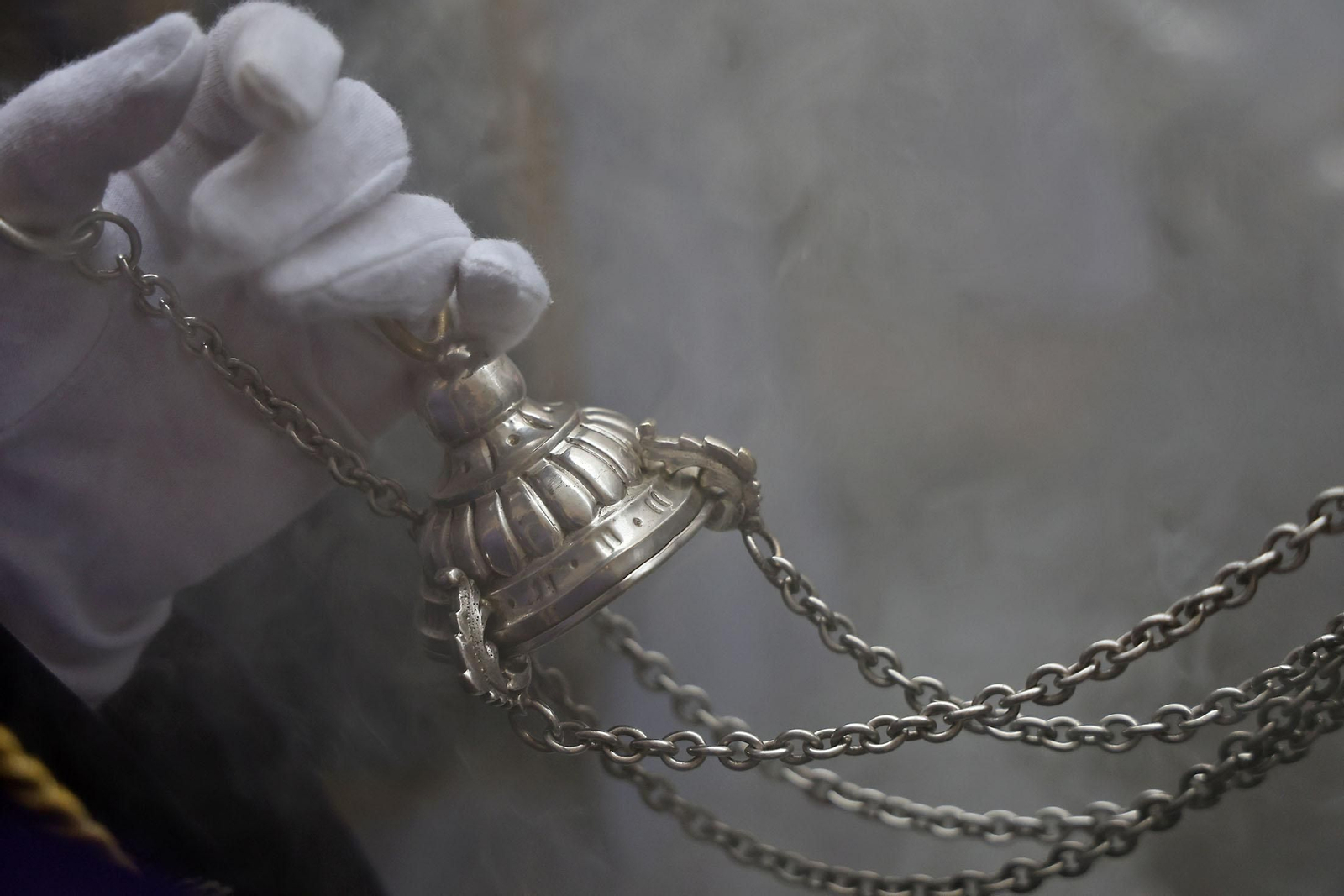 Miércoles Santo: La Hermandad de La Esperanza por las calles de Huelva