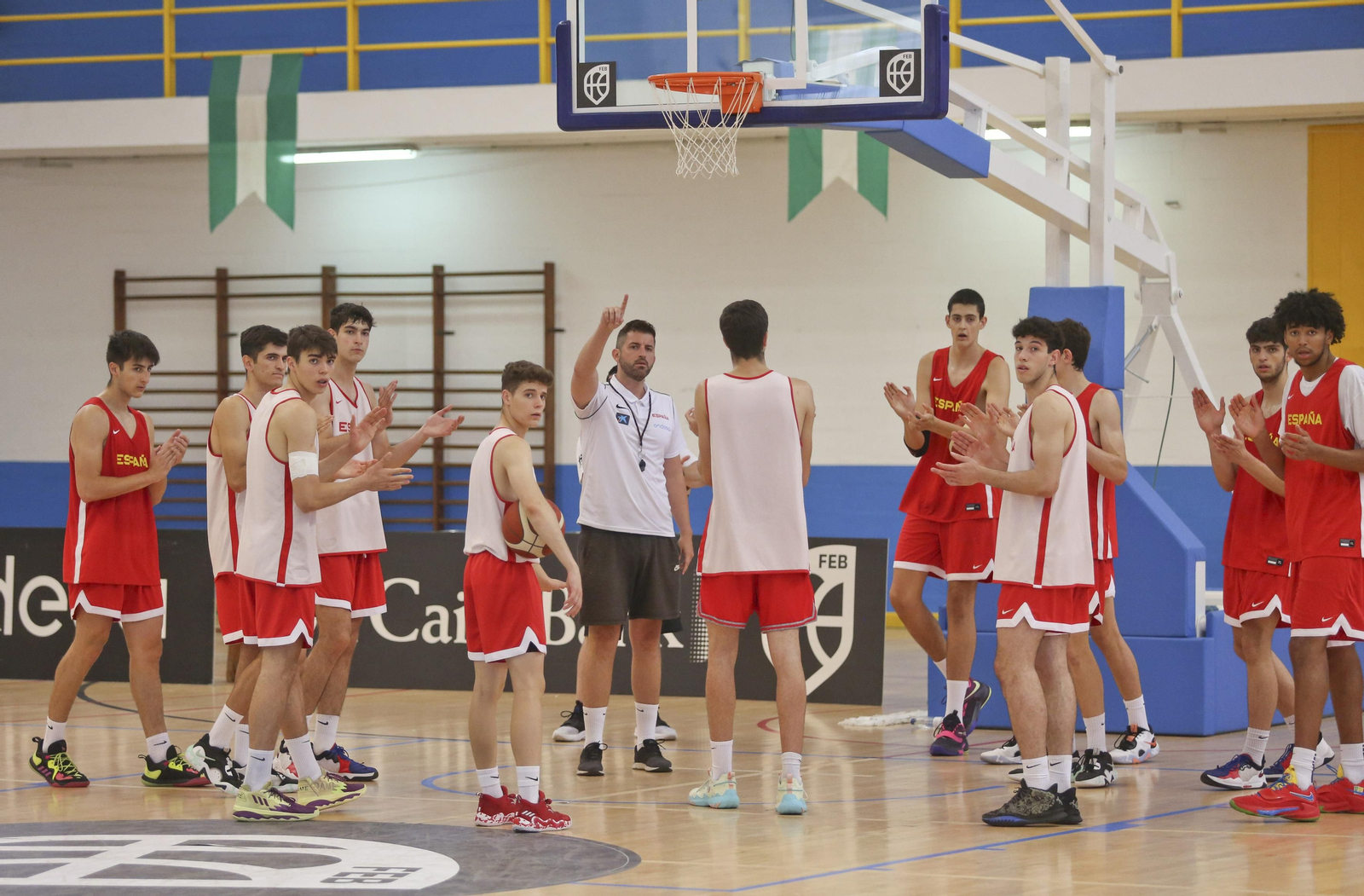 Las fotos de España sub 17 en Fuengirola