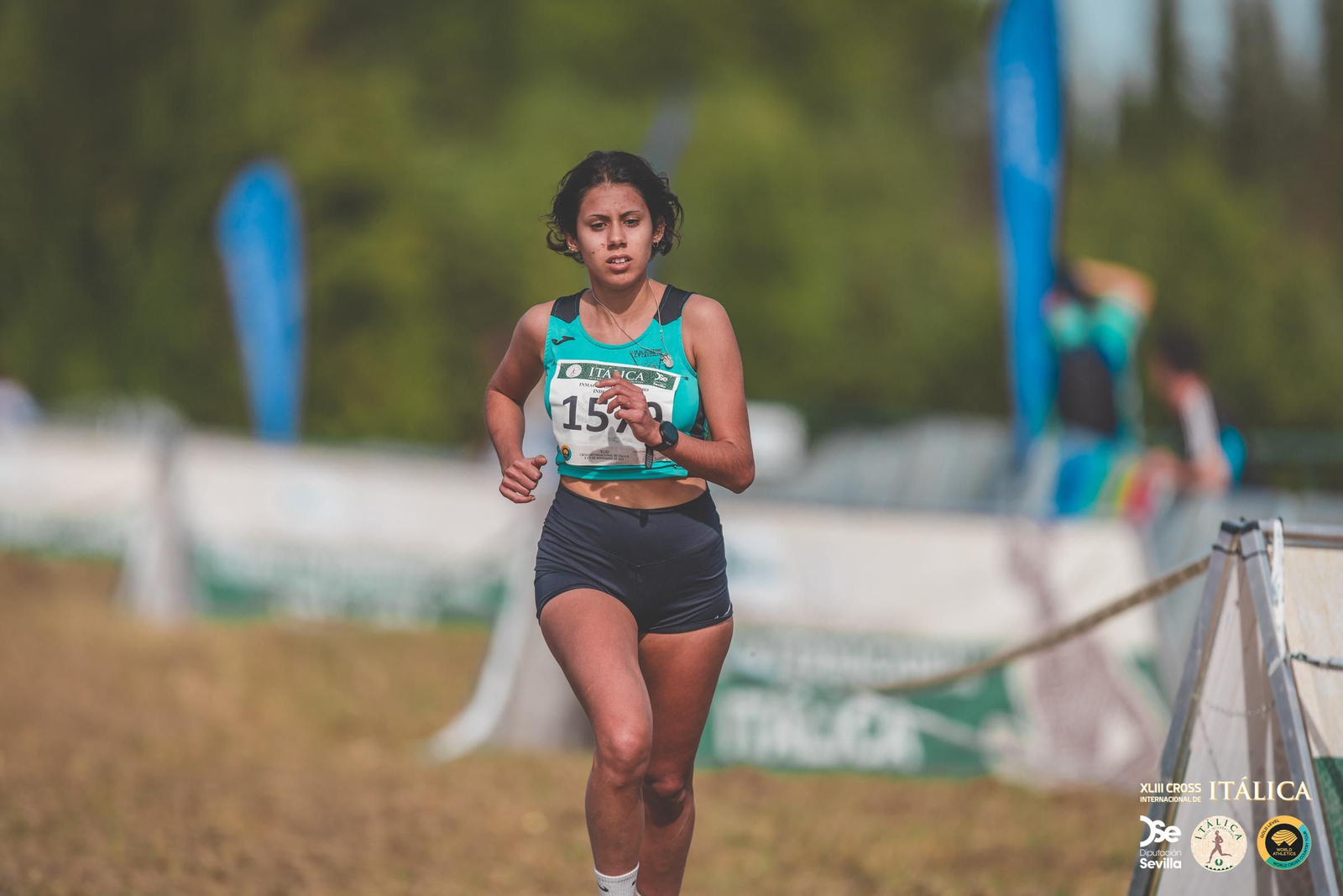 Búscate en las fotos del Cross de Itálica 2025 | 1