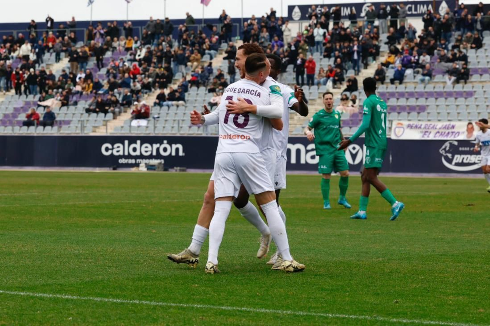 Agus Alonso y Migue García, protagonistas de los tantos de la victoria lagarta.