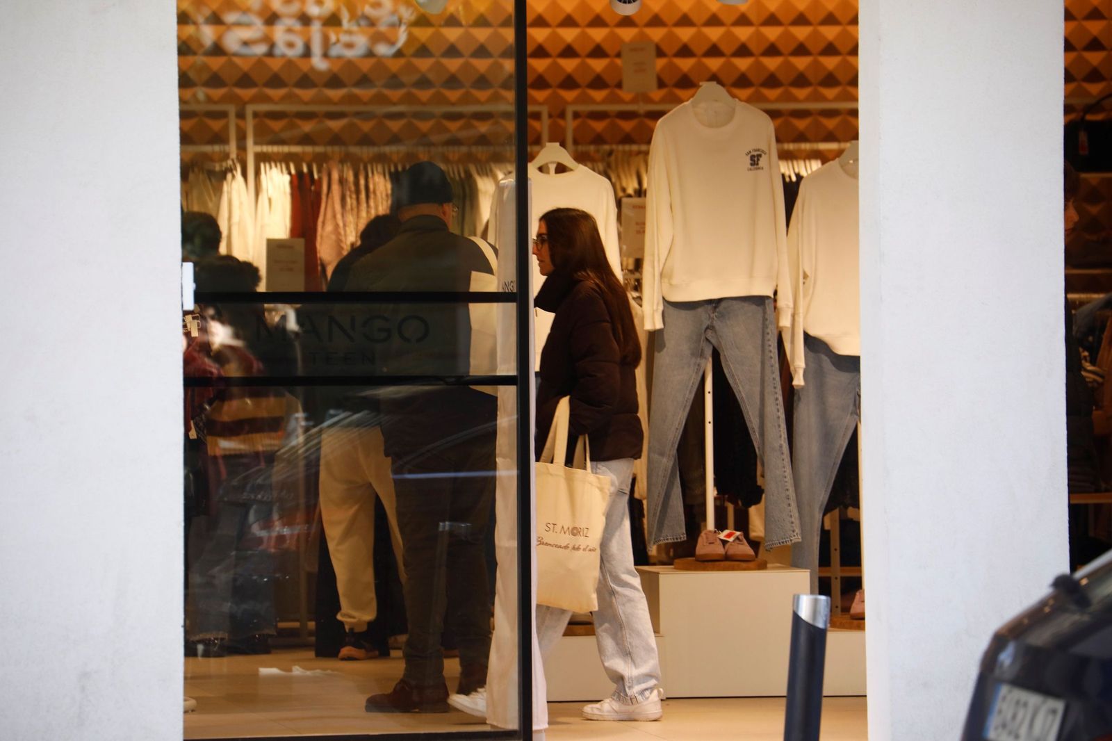 Los cordobeses se lanzan a por las rebajas de invierno, en imágenes