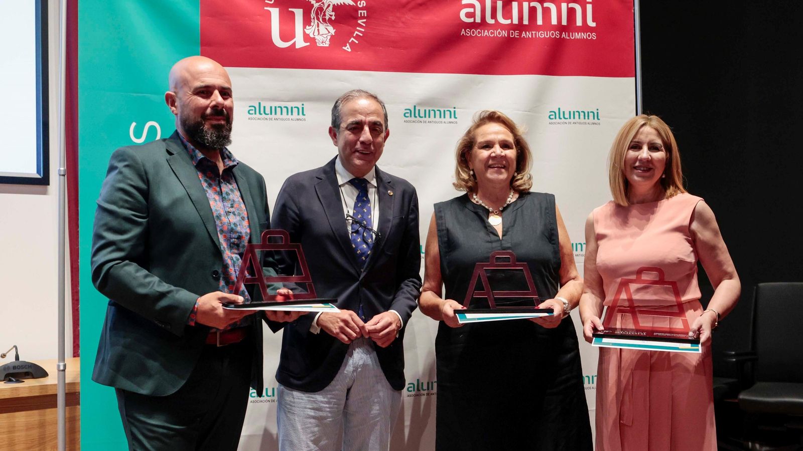 Domingo Delgado, Miguel Ángel Castro, Concha Yoldi y María José Andrade.