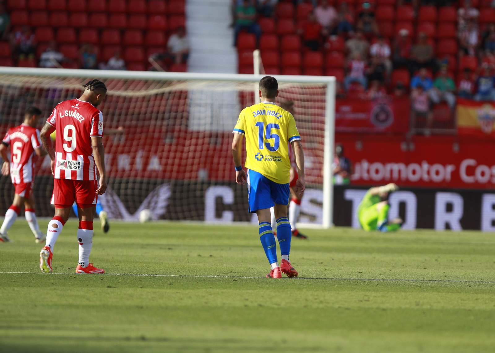 Imágenes de la gran victoria del Almería ante el Cádiz por 6 a 1