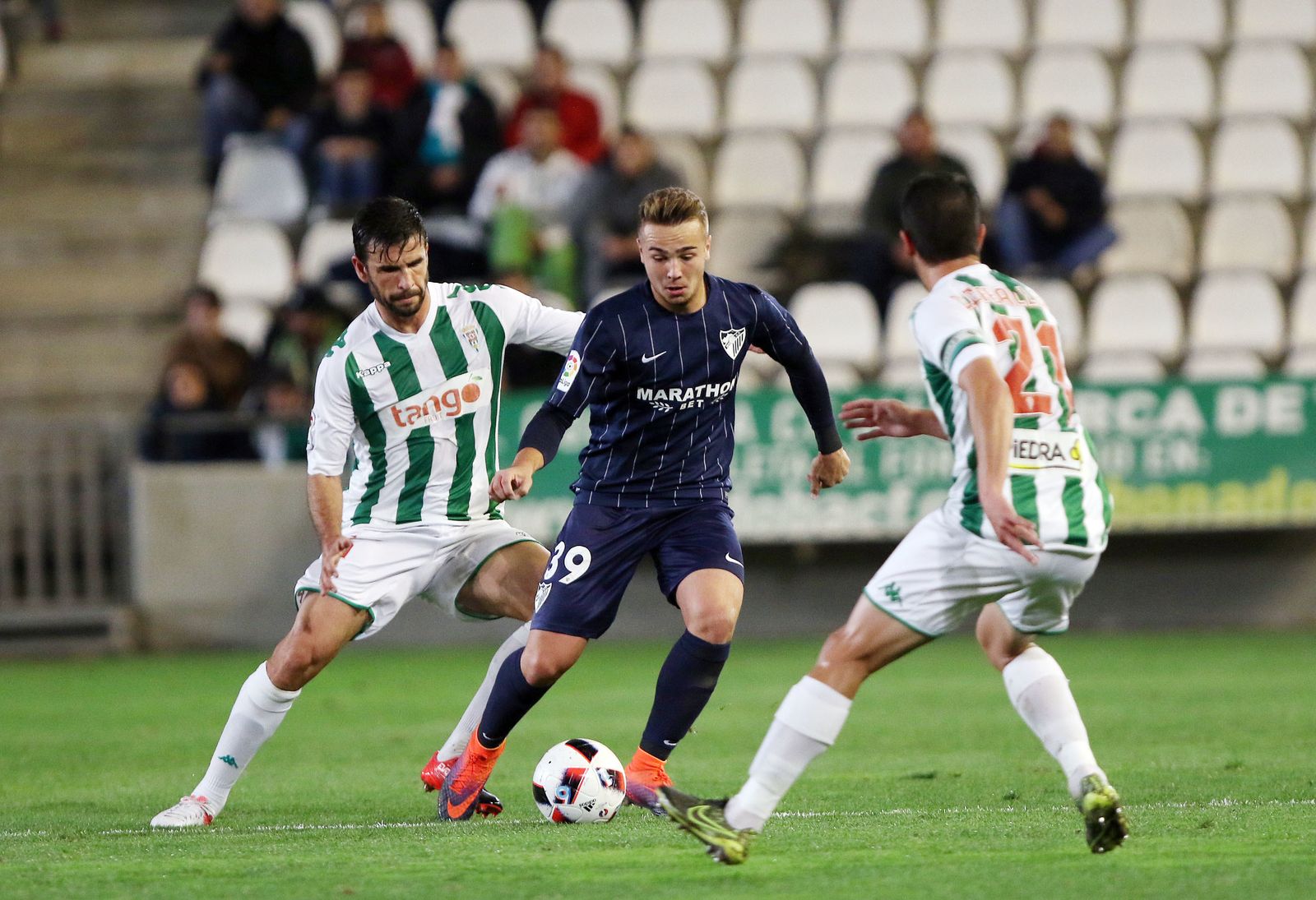 Las imágenes del Córdoba-Málaga