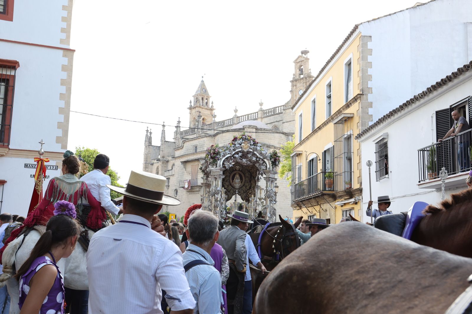 Llegada de la Hermandad del Rocío de Jerez a Santo Domingo