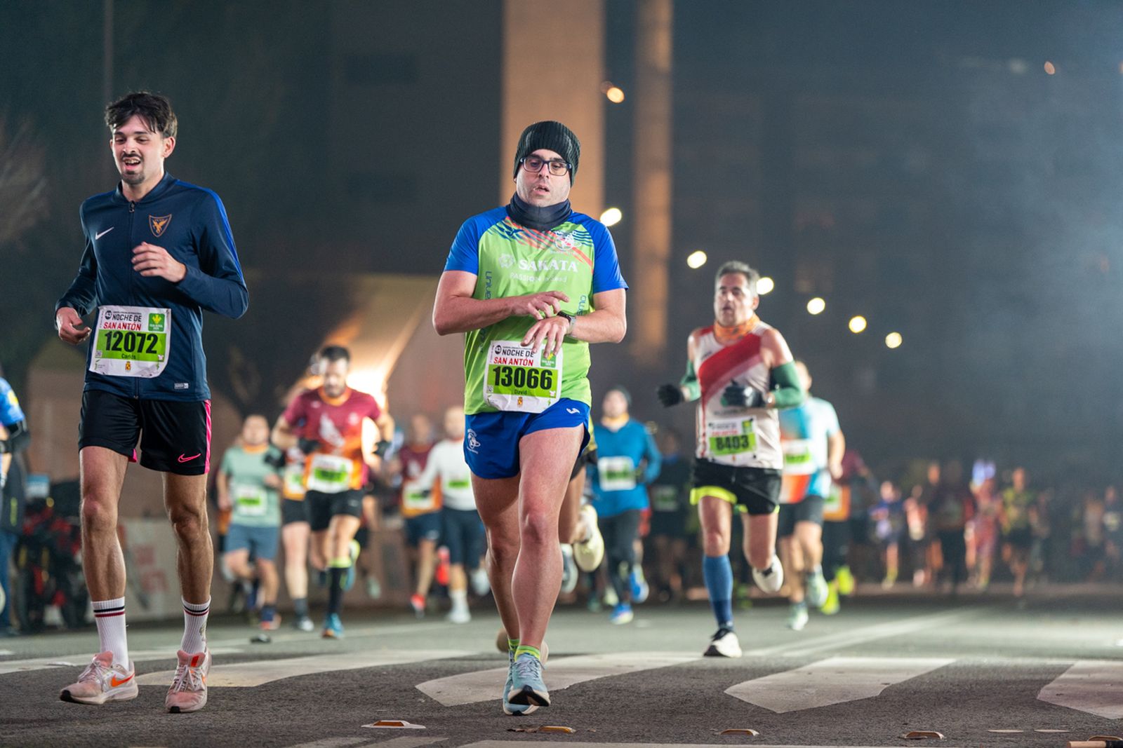 En imágenes: búscate en tu llegada a meta de la Carrera de San Antón 2026 (8)