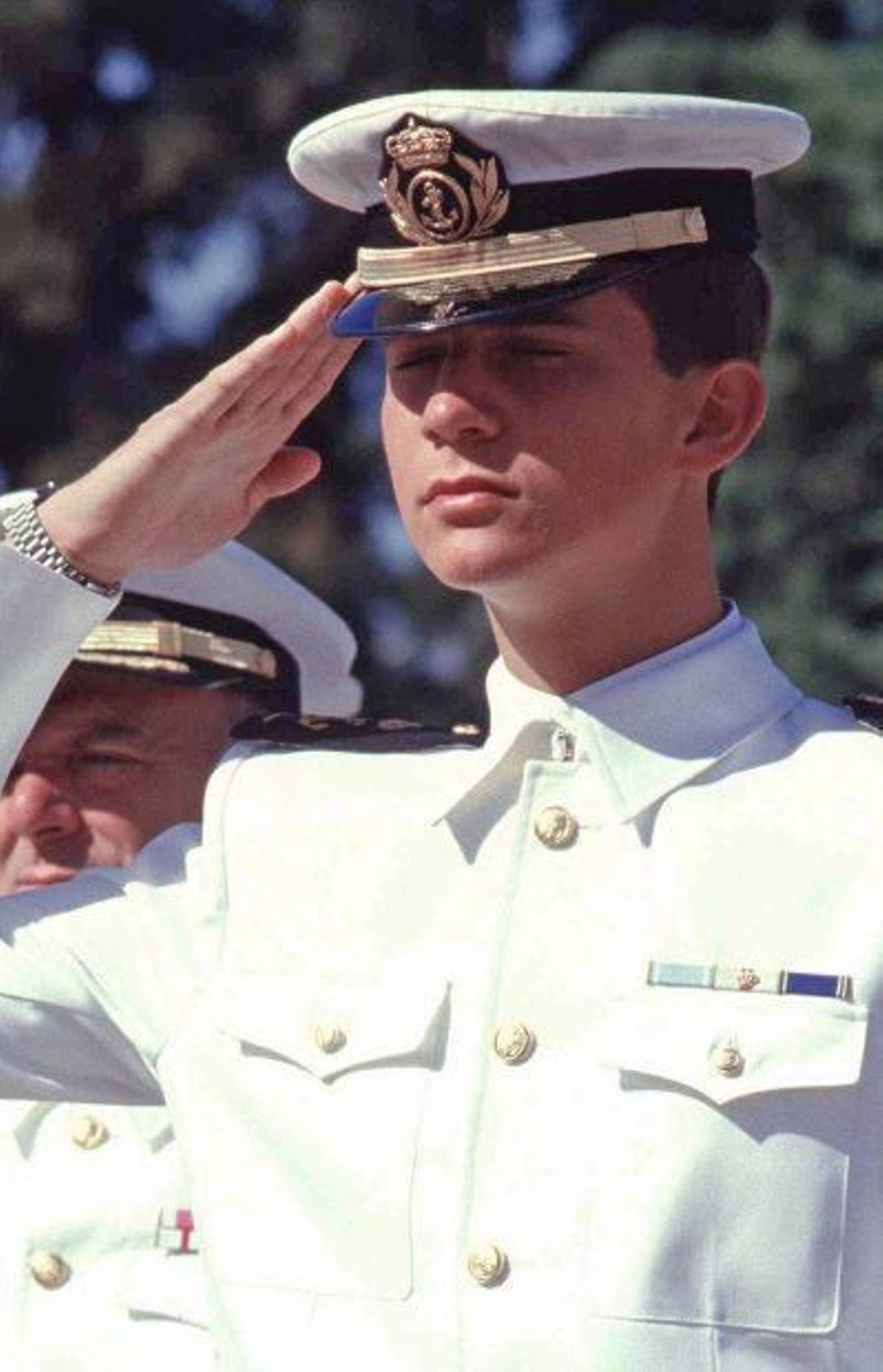 El Rey Felipe VI, cuando aún era Príncipe de Asturias, durante su instrucción en la Escuela Naval Militar de Marín, en 1986