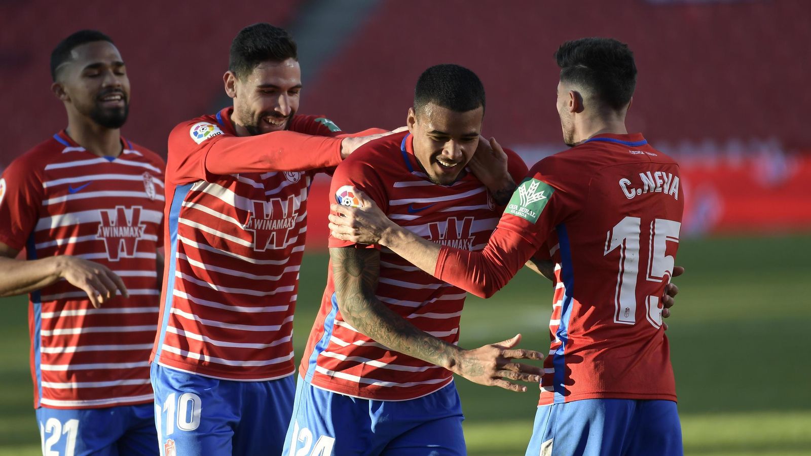 Kenedy fue el autor del tanto que metió al Granada CF en el partido antes del descanso.