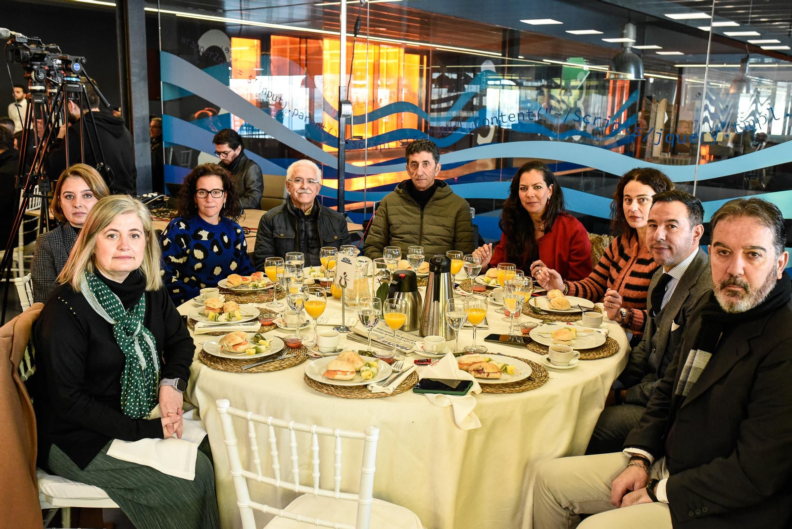 Imágenes de los asistentes al Desayuno Coloquio "Economía azul, claves para el desarrollo sostenible" organizado por el Grupo Joly