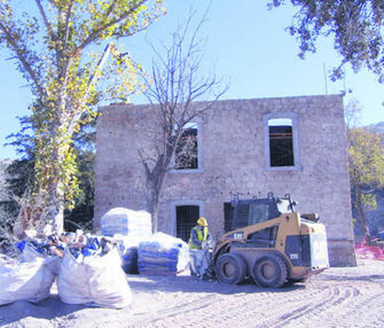 El lavado de cara de Las Menas abarca a todas las edificaciones.