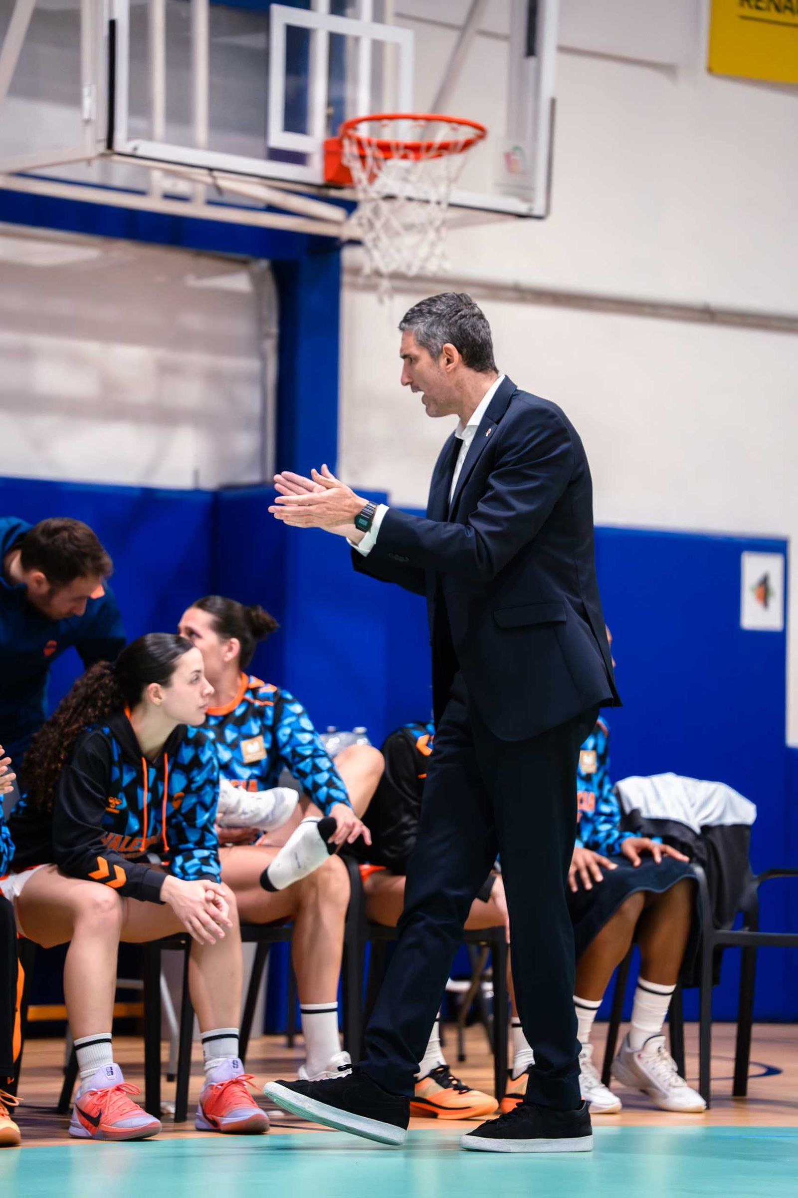 Apoteosis en Estepona; cae el campeón Valencia (67-66)