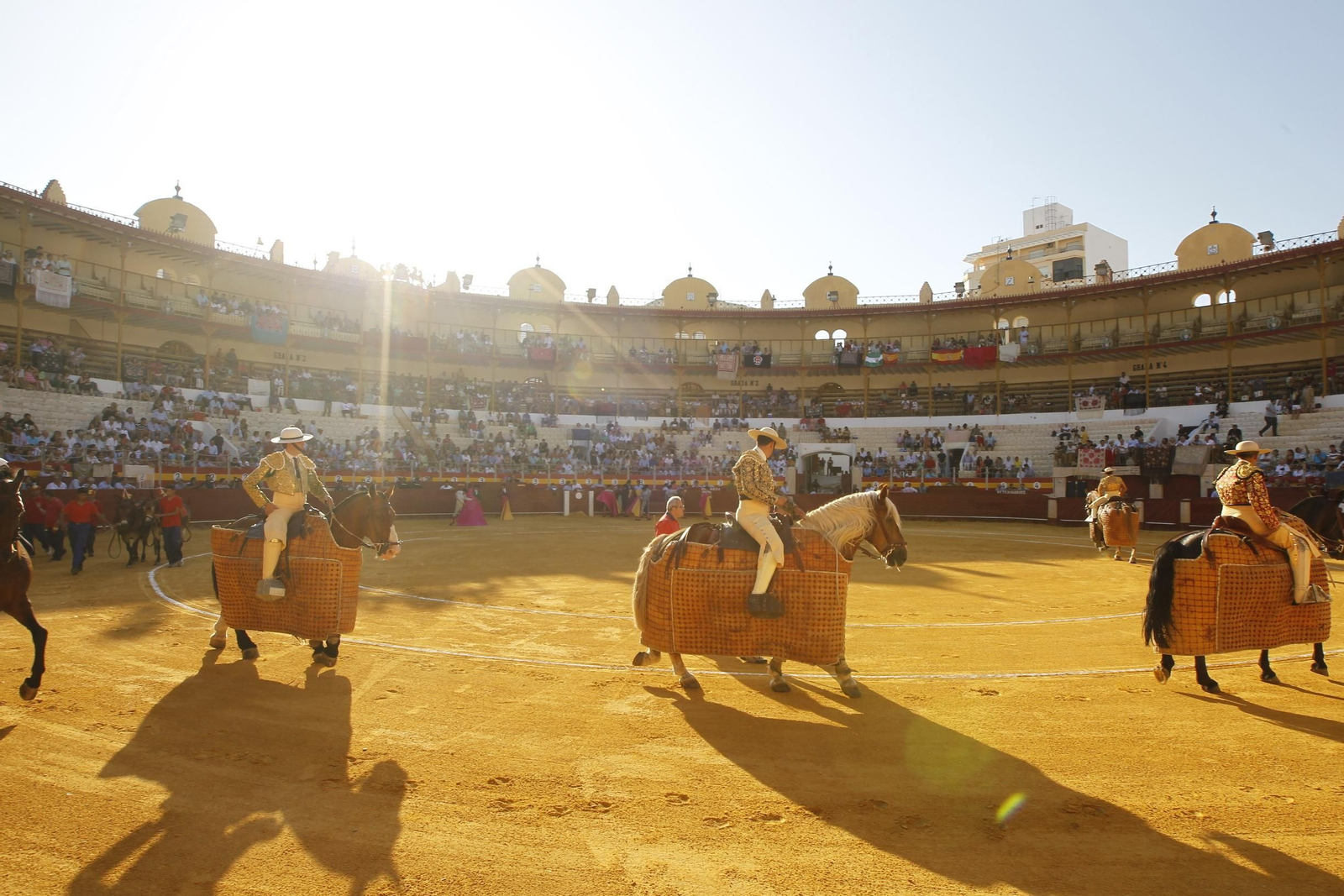 Fotogalería Primera Corrida de Toros. Feria de Almería 2019