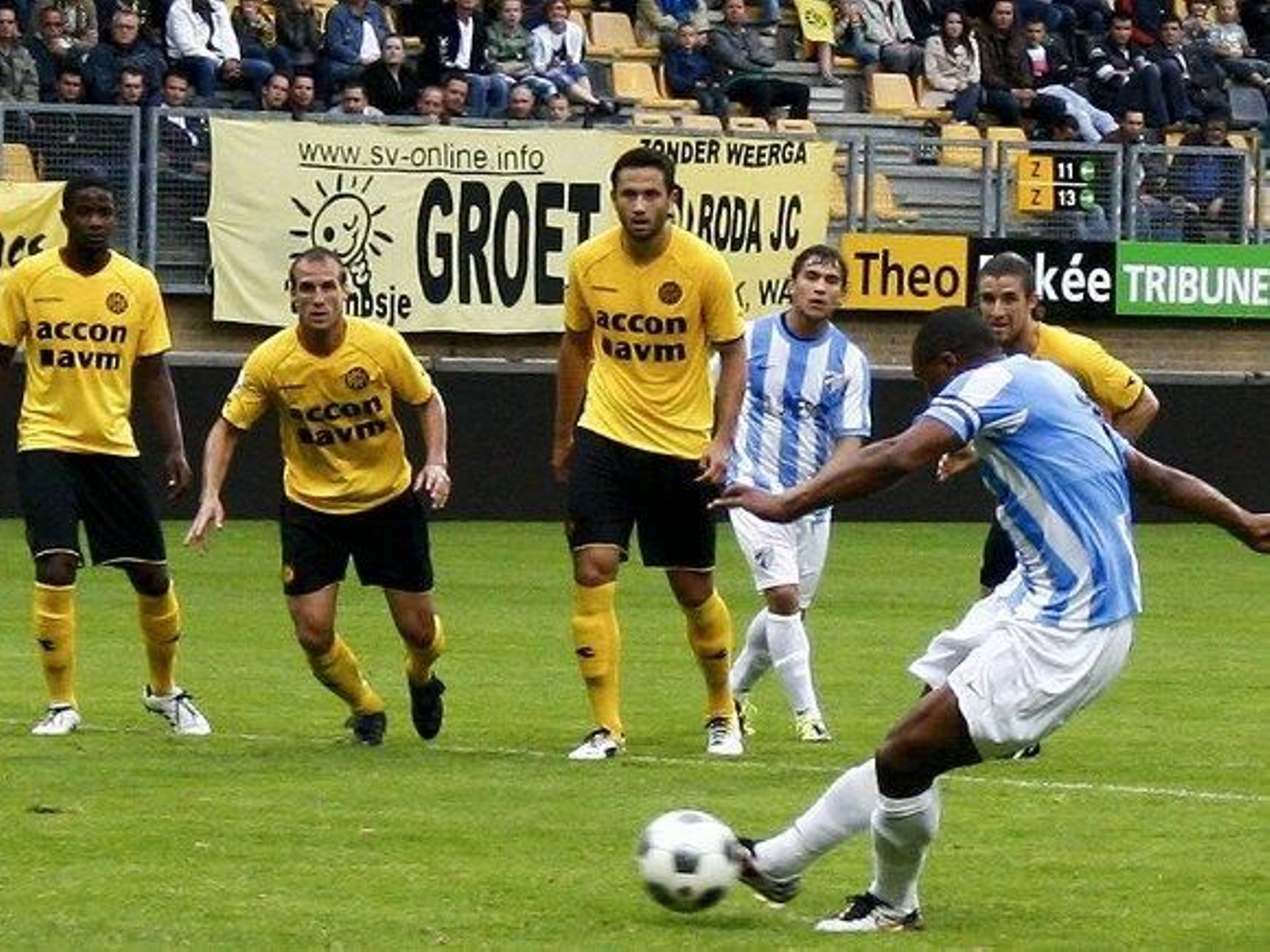 La clase de Buonanotte rescata al Málaga ante el Roda (1-2)