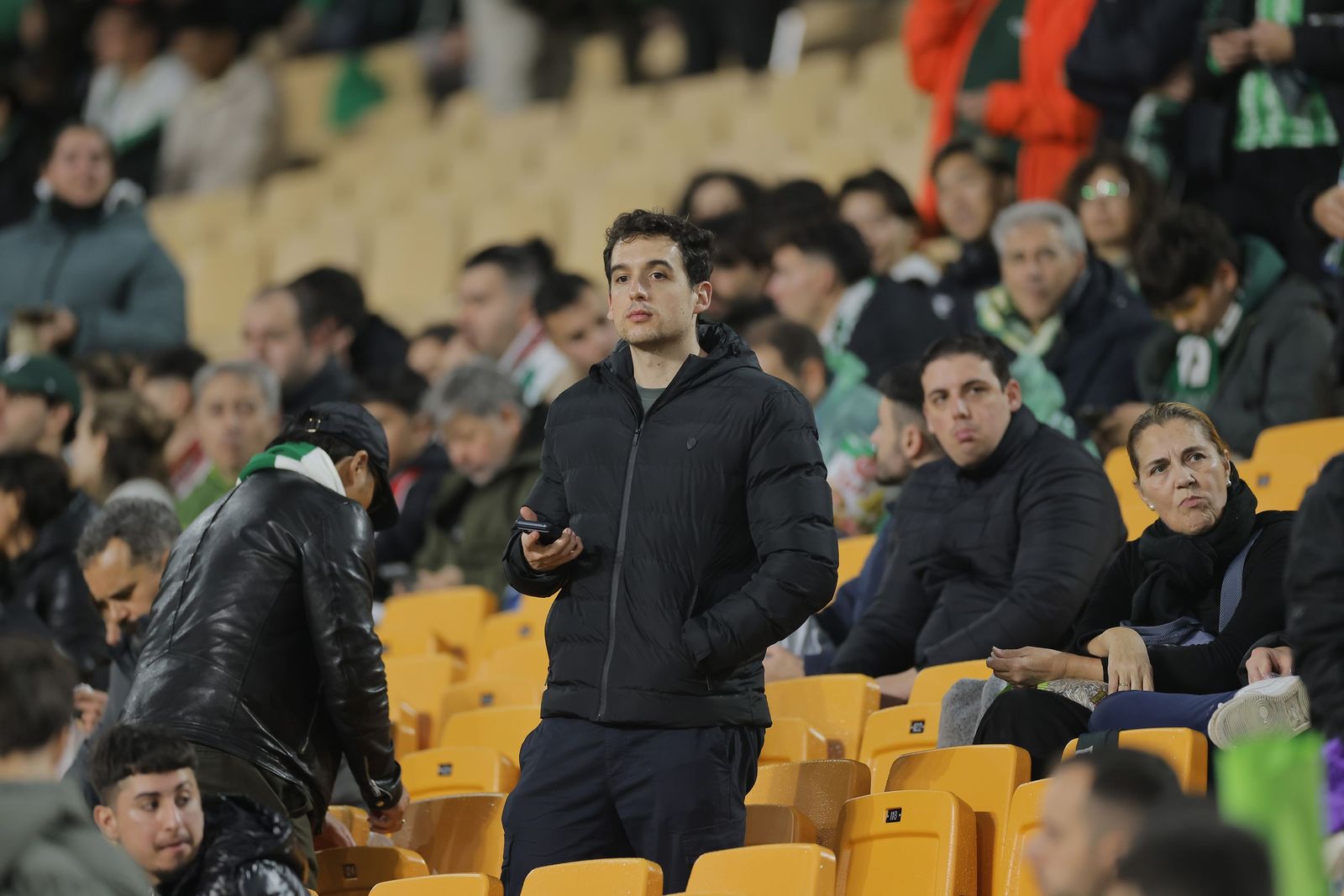 Buscate en las fotos del Betis - Feyenoord