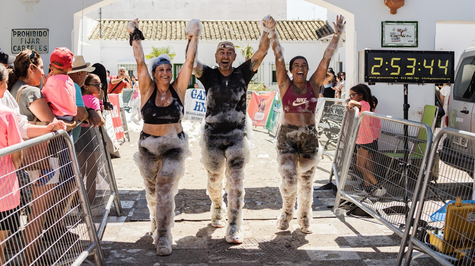 Búscate en la Carrera del Barro de La Barca de la Florida 2024