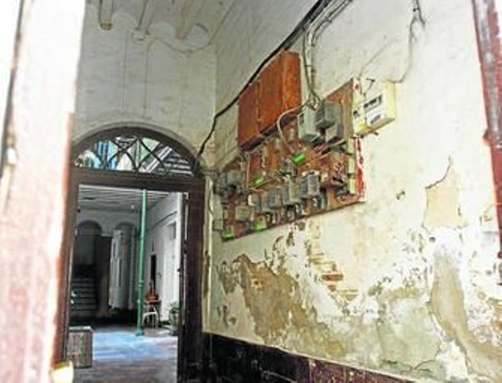 La situación se produce sobre todo en pisos bajos del casco antiguo de la ciudad.