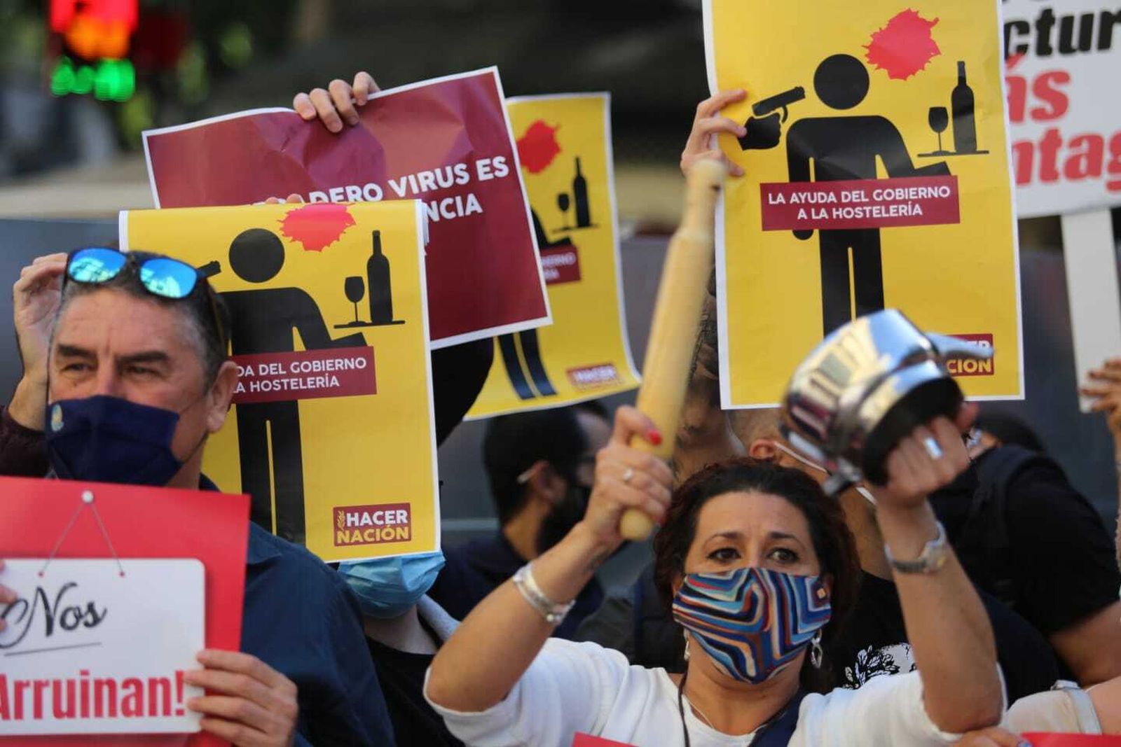 Fotos de la cacerolada de los hosteleros en Málaga, contras las medidas del Covid
