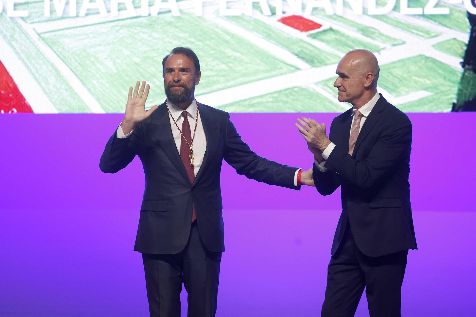 Las imágenes de la entrega de las medallas de la ciudad