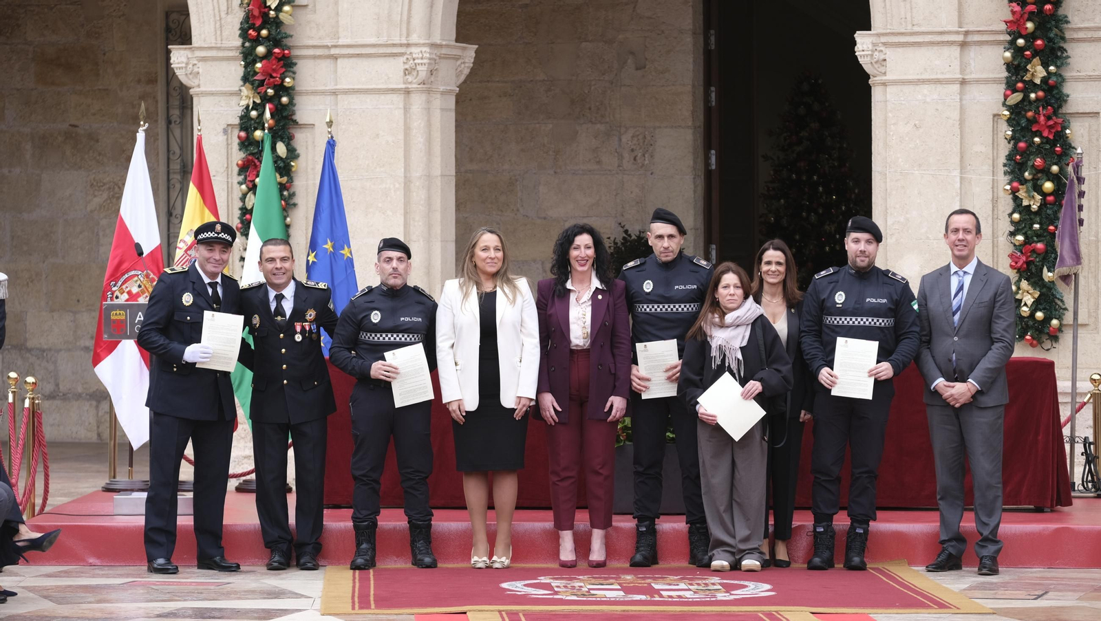 La Policía Local de Almería celebra su patrón San Esteban, en imágenes