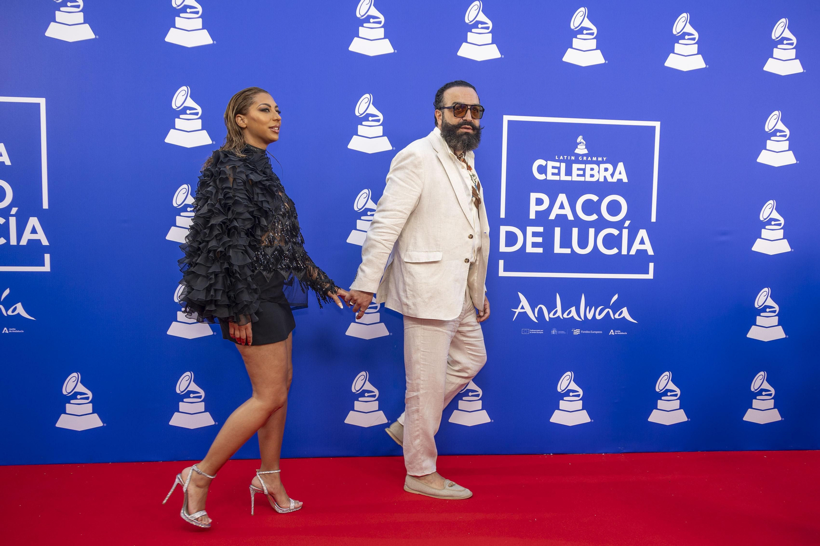 Las imágenes de la alfombra roja en el Falla con el homenaje de los Latin Grammy a Paco de Lucía