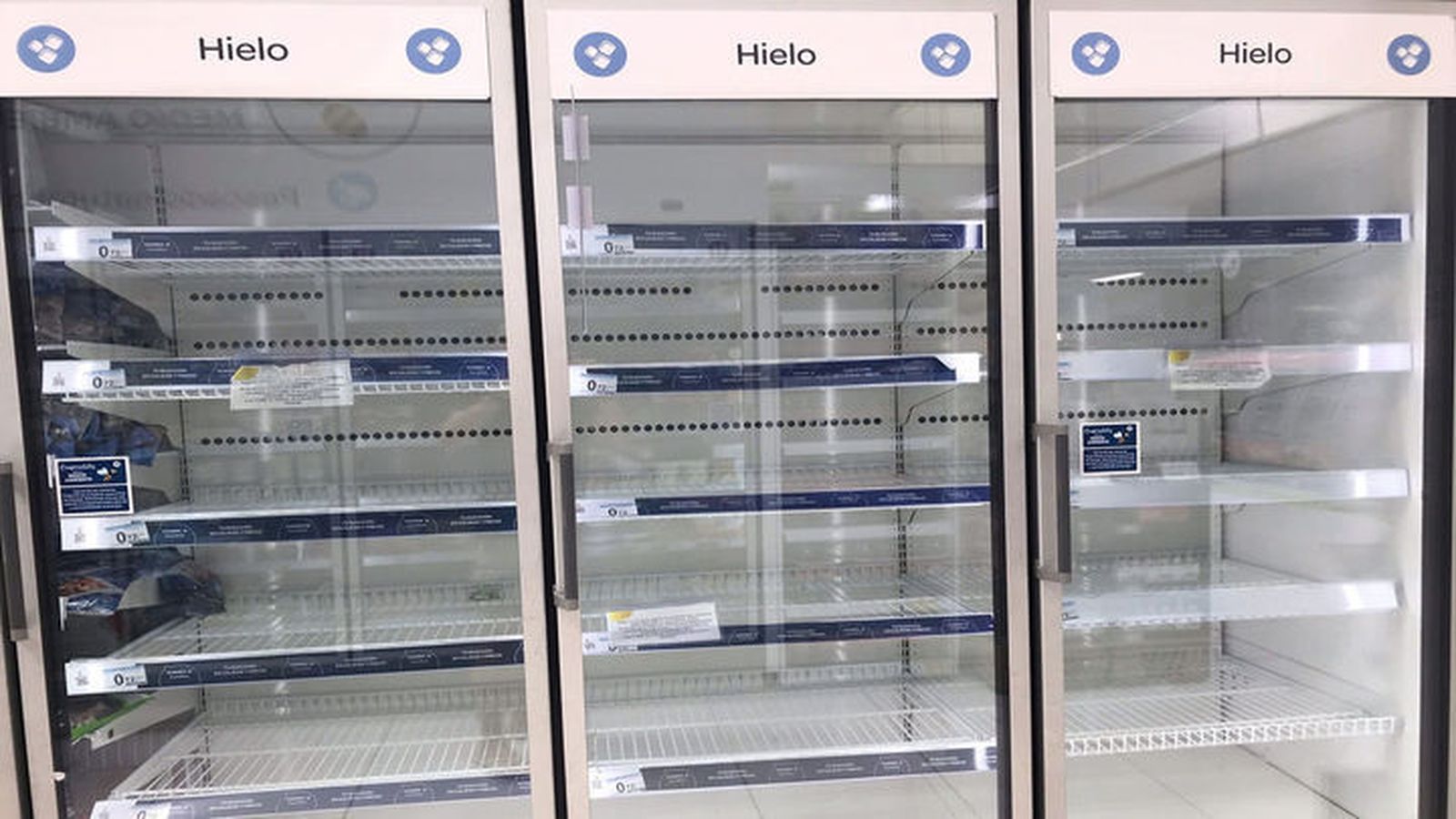 La escasez de cubitos de hielo llega a Almería