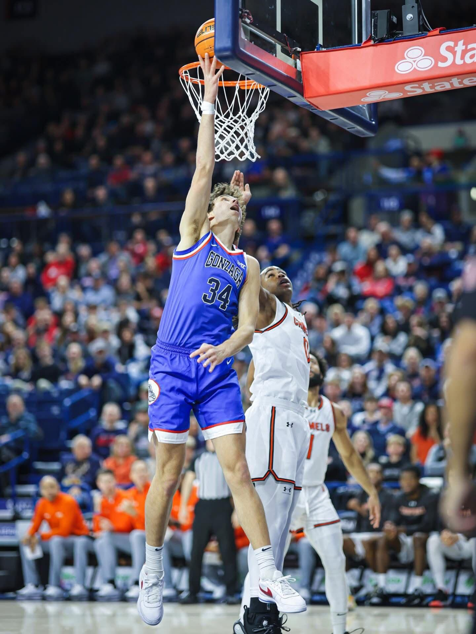 NCAA: Mario Saint Supéry suma minutos y confianza en Gonzaga