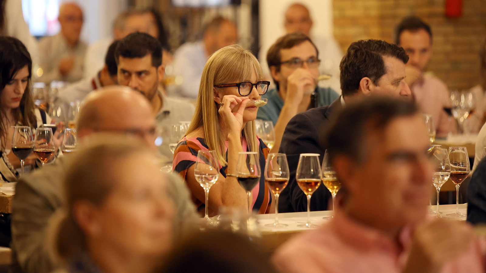 Cata taller de vinos de Jerez en el Consejo Regulador Cata taller de vinos de Jerez en el Consejo Regulador