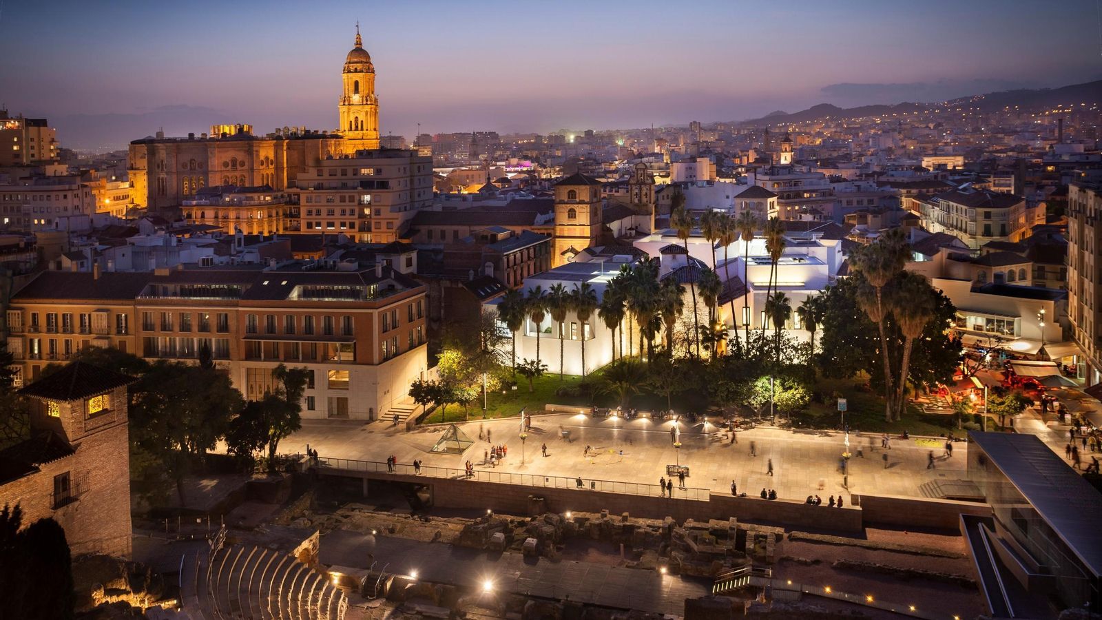 El Museo Picasso de Málaga, desde la Alcazaba. El Museo Picasso de Málaga, desde la Alcazaba.