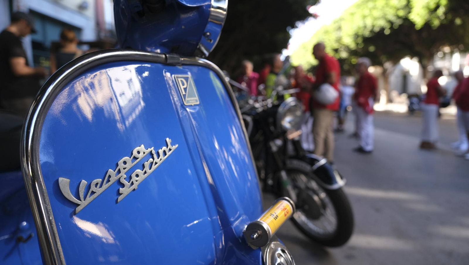 Exposición de Motos Antiguas de la Feria de Almería, en imágenes