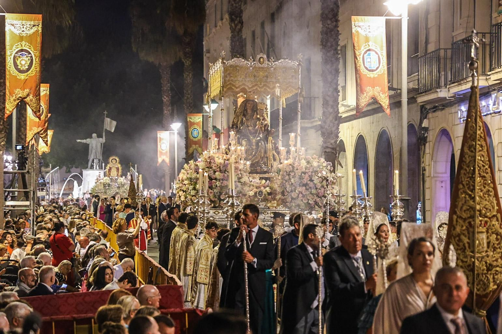 Las mejores imágenes de la Procesión Magna Mariana