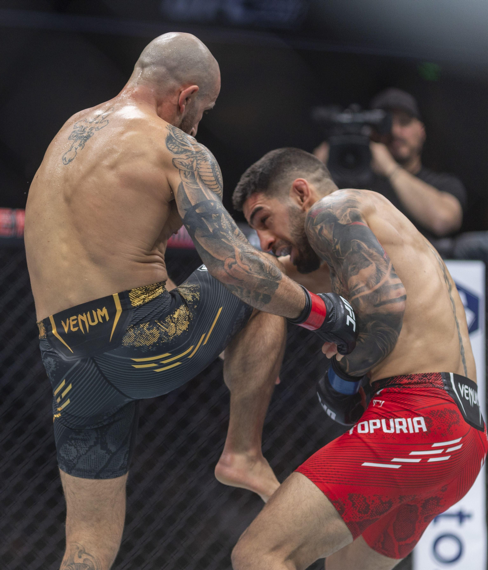 Las fotos de la victoria de Ilia Topuria como campeón de la UFC