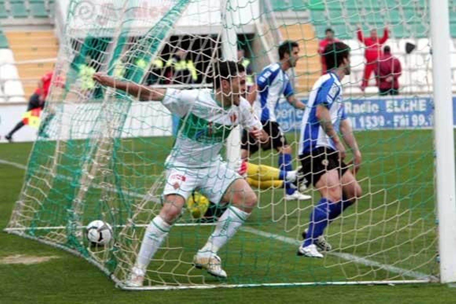 El Betis pregunta al Elche por Jorge Molina
