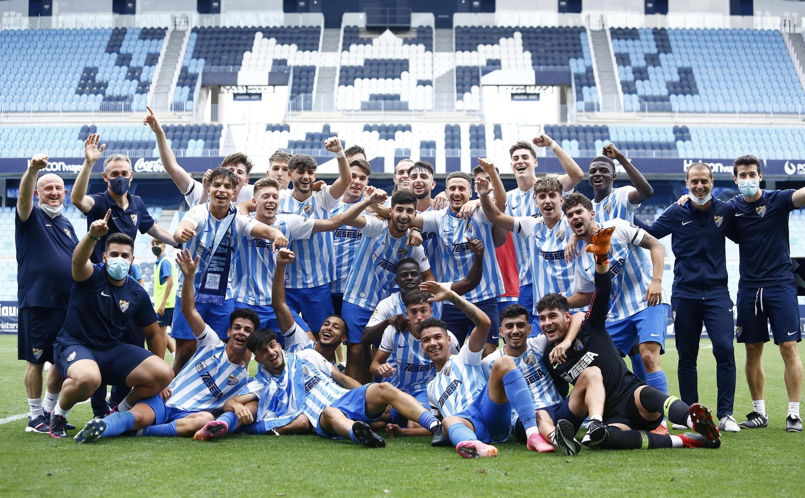 Galería: La celebración del Málaga CF Juvenil