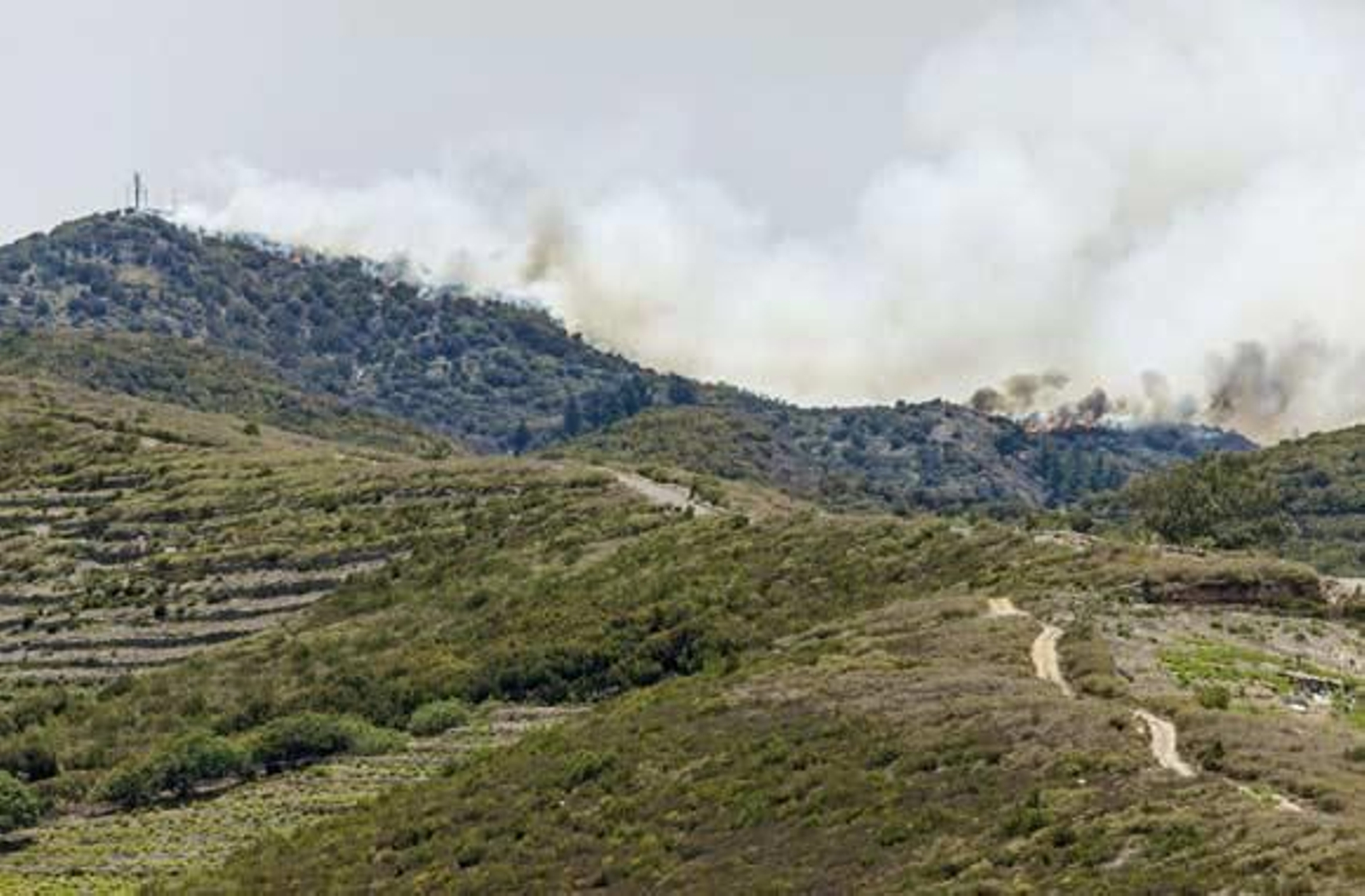 Desalojada la cuarta parte de la población de La Gomera por los incendios