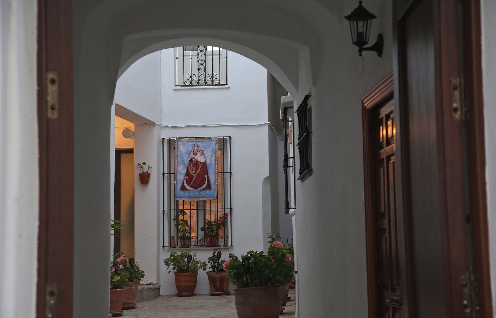 El regreso a su templo de la Virgen de la Luz de Tarifa, en imágenes