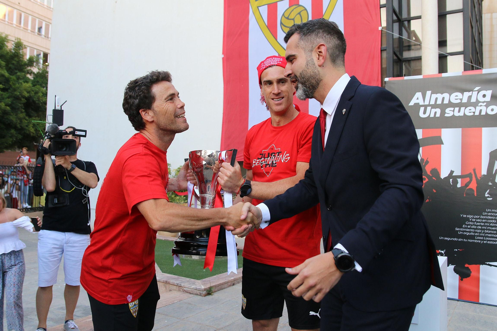 Las imágenes de la rúa de la UD Almería