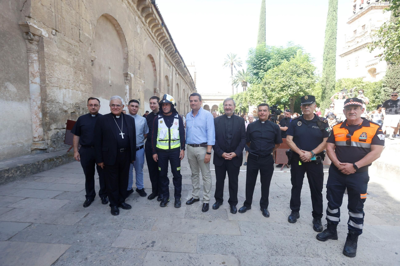 El día después del incendio en la Mezquita-Catedral de Córdoba, en imágenes