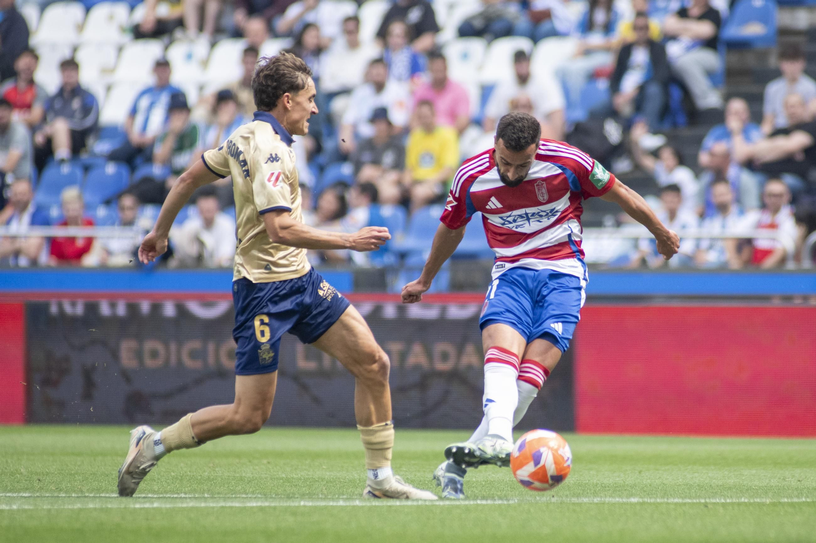 Momento en el que Rebbach remata para hacer el 0-1. Momento en el que Rebbach remata para hacer el 0-1.