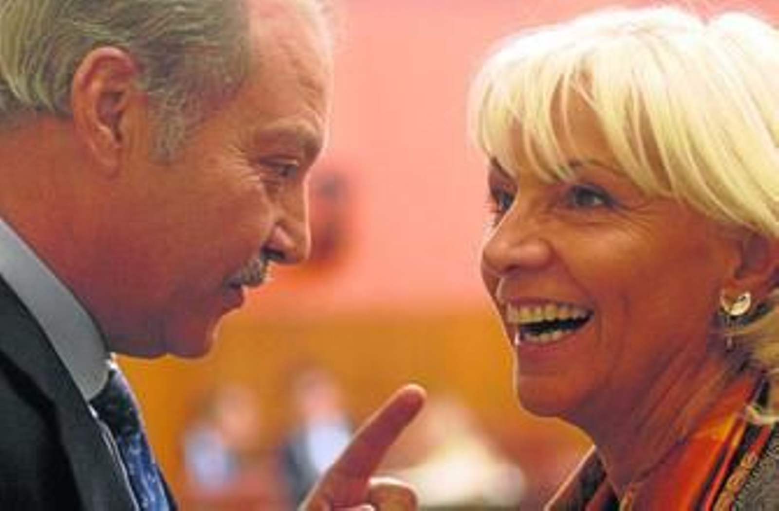 Jorge Ramos Aznar coincidió ocho años con Teófila Martínez en el Parlamento de Andalucía.