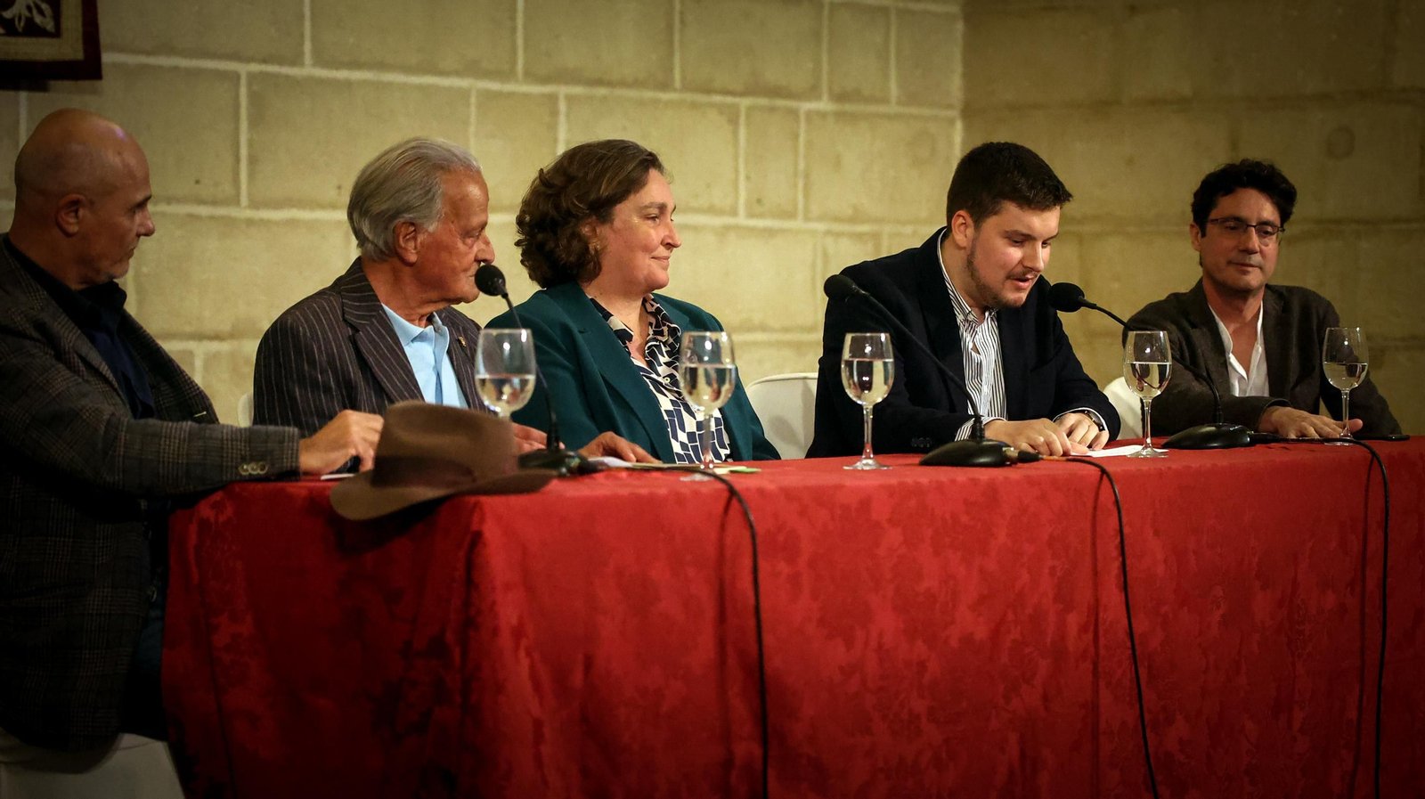 Presentación del nuevo libro de Francisco Bejarano 'Contra el Júbilo' en imágenes