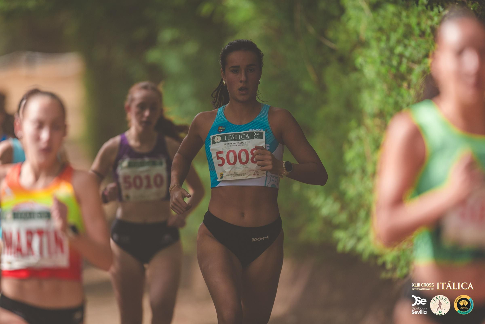 Búscate en las fotos del Cross de Itálica 2025 | 11