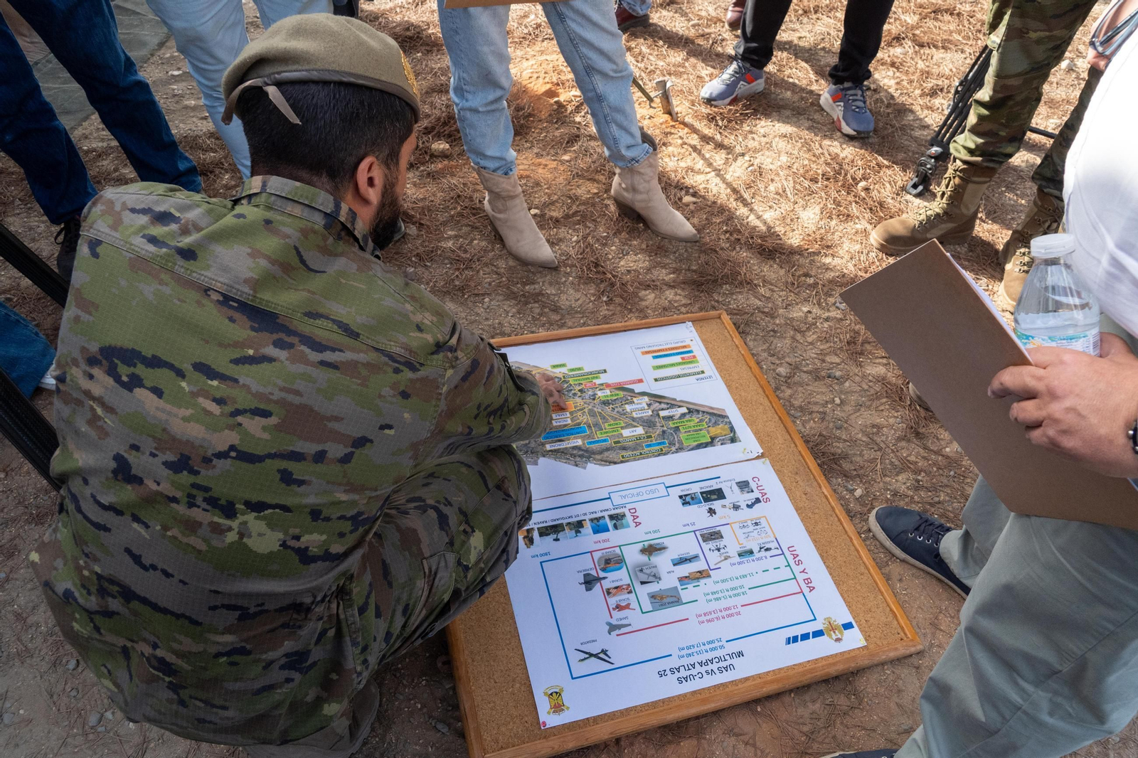 Las espectaculares imágenes del `Atlas 25´, ensayo militar contra drones en Huelva