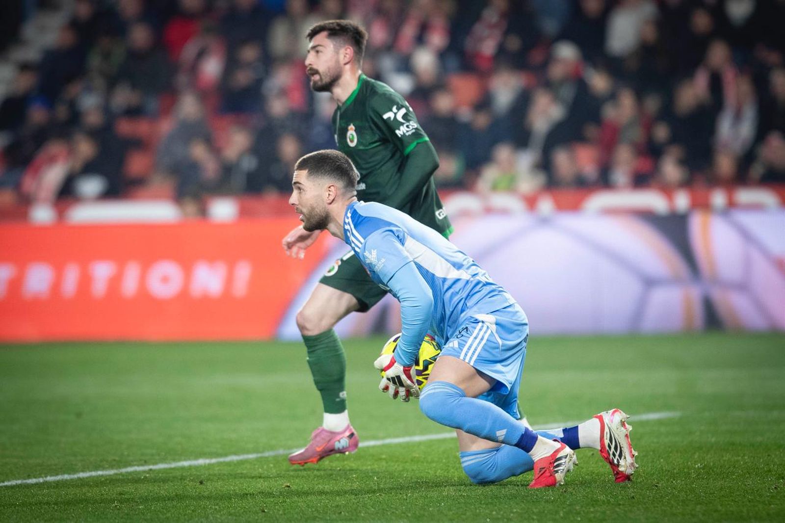 Luca Zidane blocando un balón en el duelo de la segunda vuelta ante el Racing de Santander.